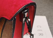 Load image into Gallery viewer, Small Flap criss-cross Bag