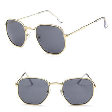 Load image into Gallery viewer, Classic Vintage Sunglasses
