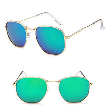 Load image into Gallery viewer, Classic Vintage Sunglasses