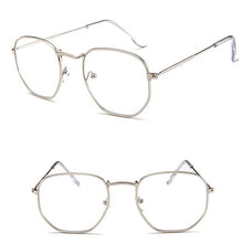 Load image into Gallery viewer, Classic Vintage Sunglasses