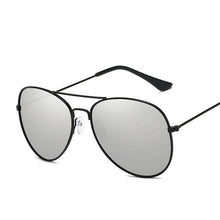 Load image into Gallery viewer, Pilot Design Sunglasses