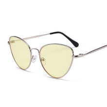 Load image into Gallery viewer, Vintage Cat Eye Sunglasses
